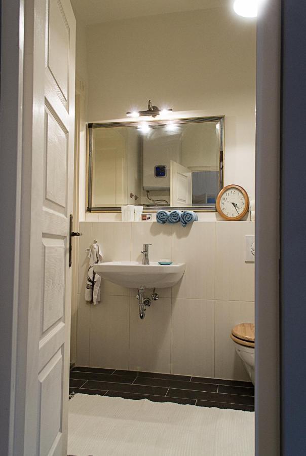 Adorable, Cosy Apartment At The Heroes' Square Будапеща Екстериор снимка