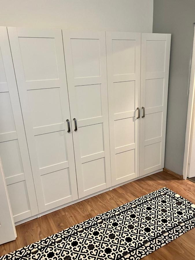 Adorable, Cosy Apartment At The Heroes' Square Будапеща Екстериор снимка